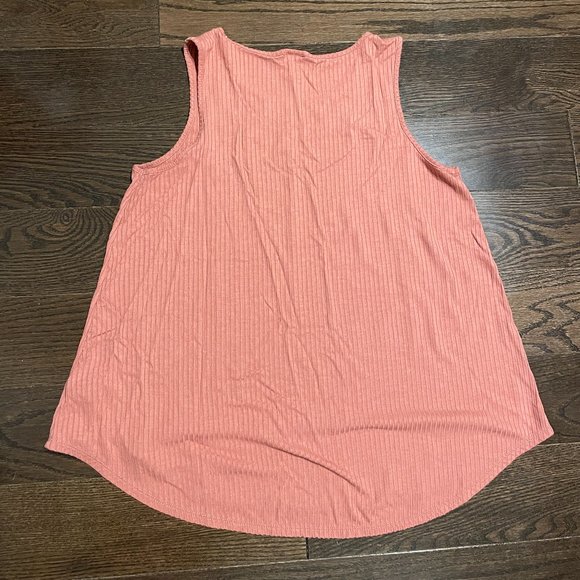 Old Navy Dusty Rose Ribbed Drapey Tank - Picture 4 of 4